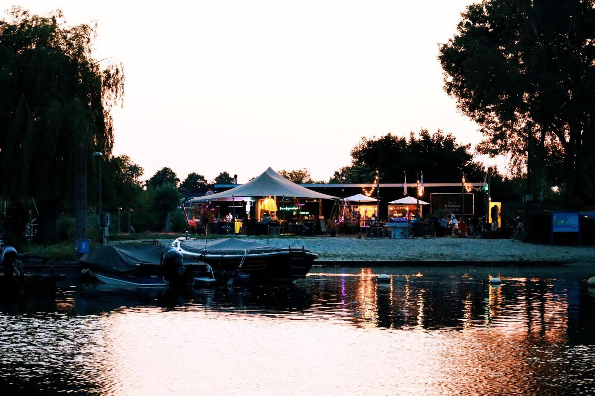 Tiny House By The Water - De Schans Alphen Alphen  Exterior foto